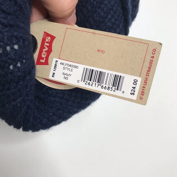 NWT Levi’s Navy Blue Cuffed Faux Fur Lined Beanie - Picture 4 of 6
